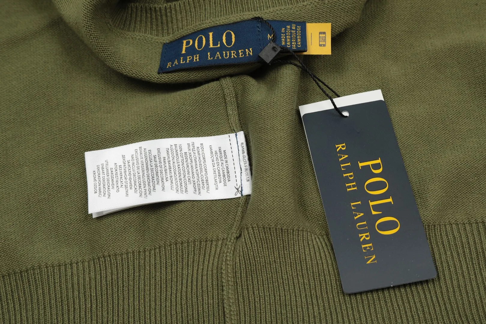 P190 Top quality" Style number: DS010# [Ralph Lauren solid color round neck basic pony embroidered logo knitted cardigan long sleeves] ✅Ralph Lauren Ralph Lauren classic basic versatile jersey cardigan long-sleeved small jacket ✅Main supplier of platform live broadcast wholesale entity ✅ZP quality 1:1 version can scan the code to enter the GF website Counter quality ✅Detailed quality is the only one in Guangzhou Imported quality cotton yarn focuses on high-end and cost-effective Needless to say good quality. ✅The version is restored to the original. Loose, comfortable and stress-free. Simple is high-end. Classic is timeless. ✅The upper body is simple and easy to match. A must-have for goddess ootd. Good-looking clothes are never picky. A must-have in the goddess’ wardrobe. Size: S-XL. Color: off-white, light blue, pink, khaki, military green, gray, navy blue, black, Chinese red, mint green.